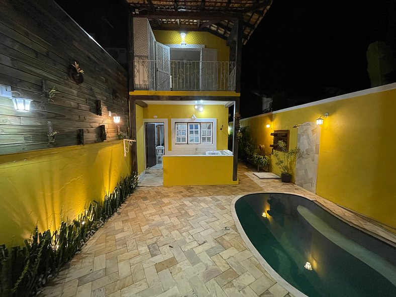 Aconchegante casa com piscina