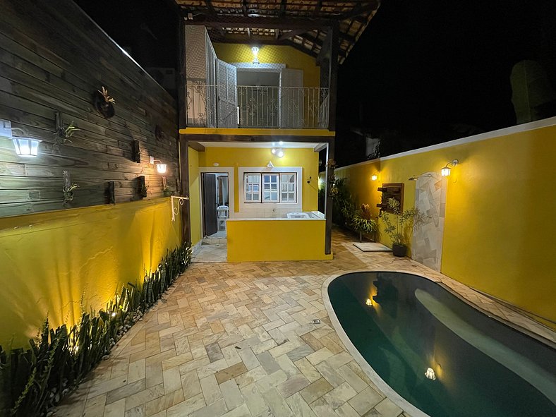 Aconchegante casa com piscina