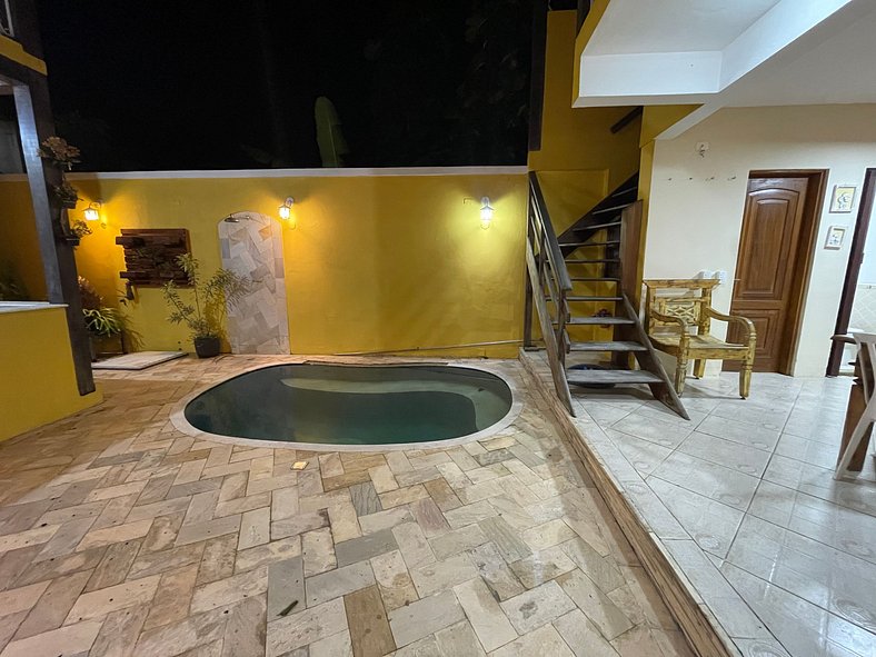 Aconchegante casa com piscina