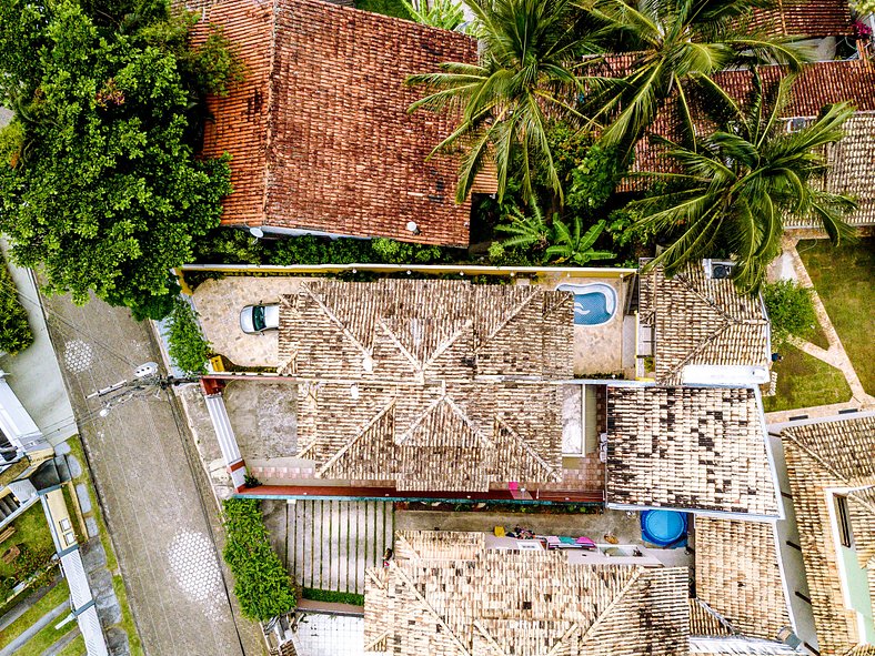 Aconchegante casa com piscina