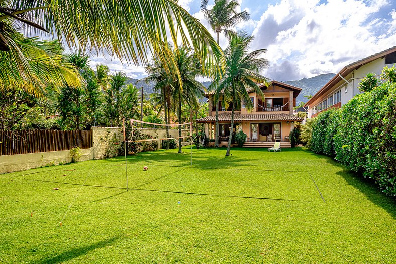 Belíssima casa - Pé na Areia, com Jacuzzi.