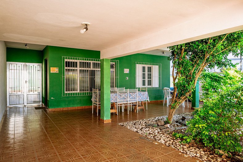 Casa com piscina em São Sebastião próxima a praia e espaços