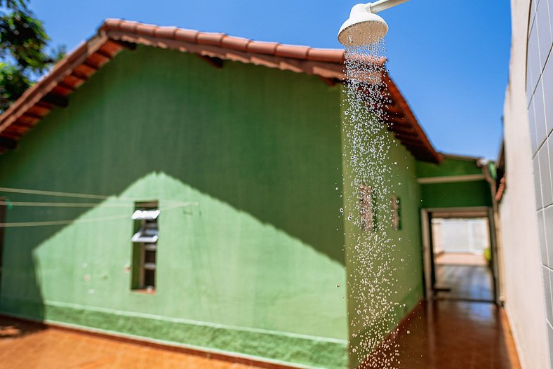 Casa com piscina em São Sebastião próxima a praia e espaços