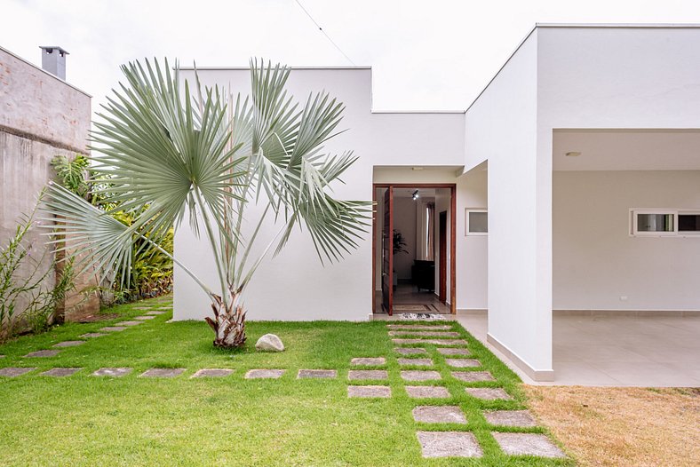 Casa na costeira com vista para o mar