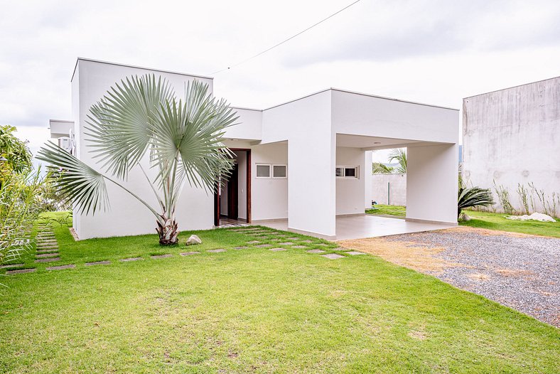 Casa na costeira com vista para o mar