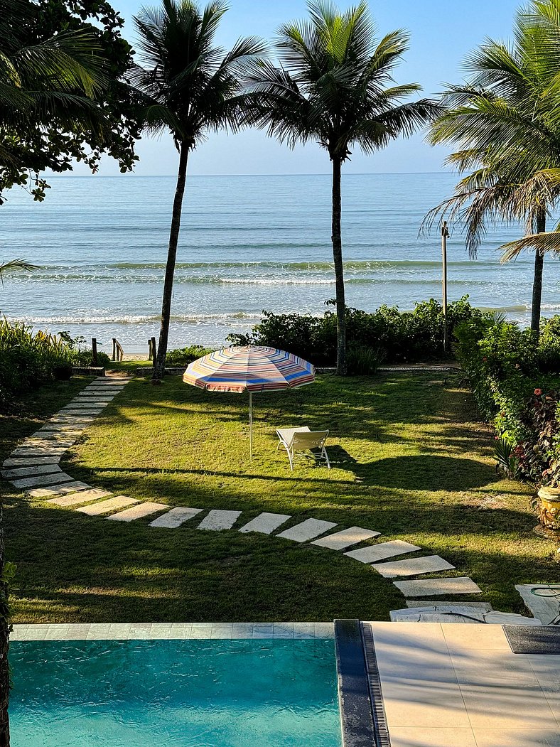 Casa Pé na Areia na Praia da Lagoinha em Ubatuba