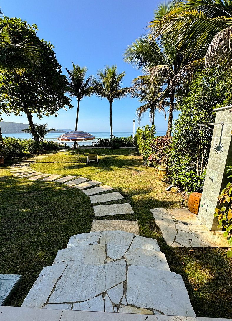 Casa Pé na Areia na Praia da Lagoinha em Ubatuba