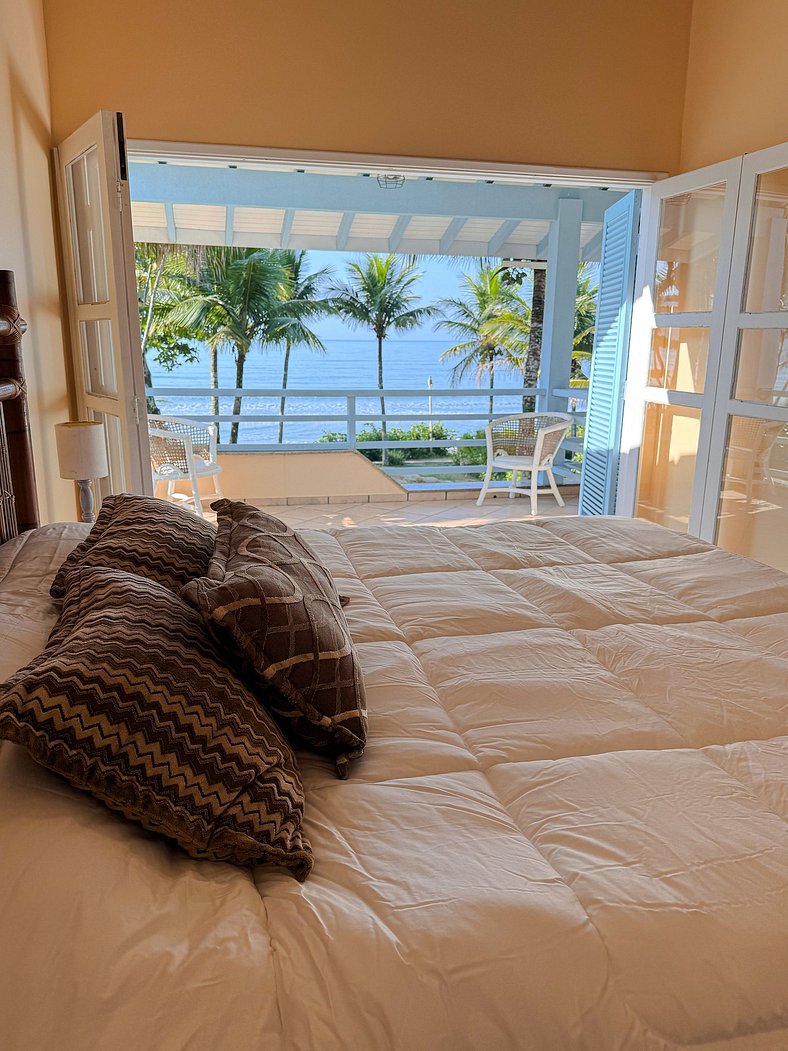 Casa Pé na Areia na Praia da Lagoinha em Ubatuba