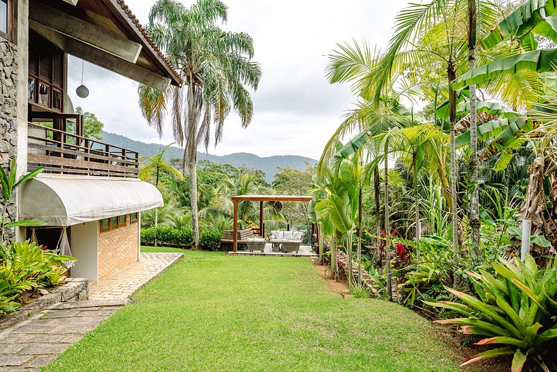 Luxo e Conforto com Vista para o Mar em Ubatuba