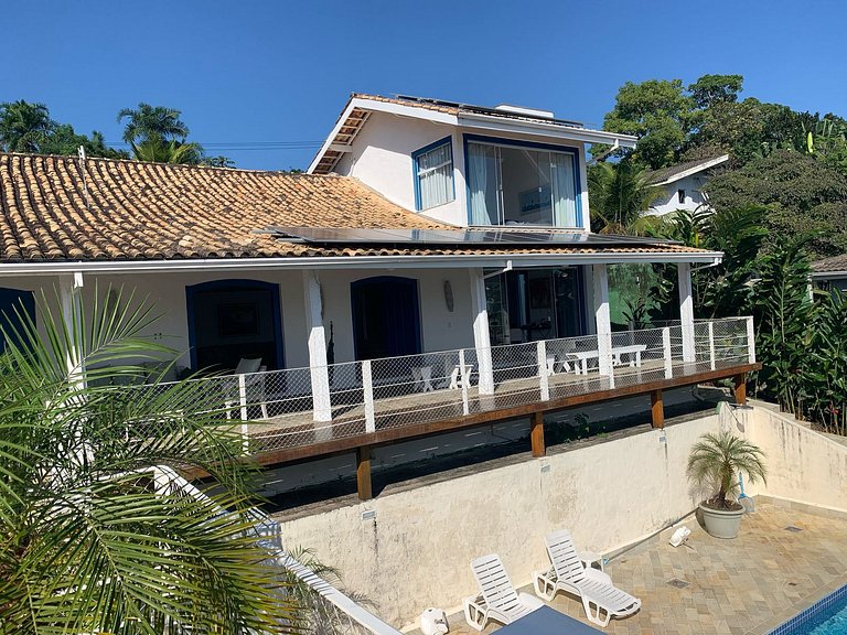 Paraíso em Ubatuba – Casa aconchegante com Vista Incrível