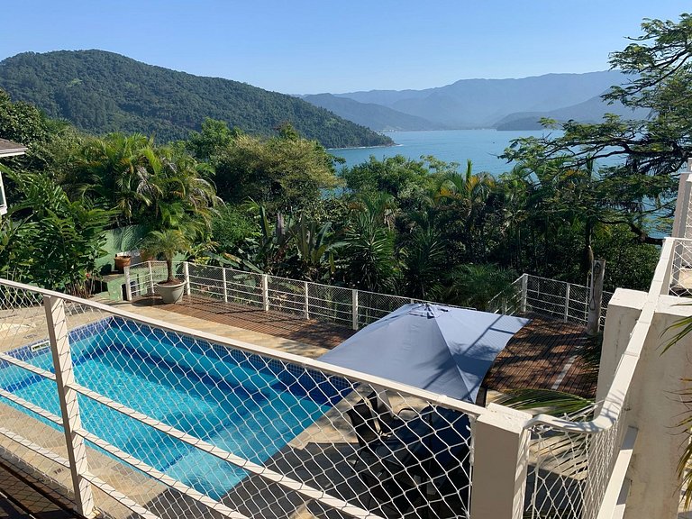 Paraíso em Ubatuba – Casa aconchegante com Vista Incrível