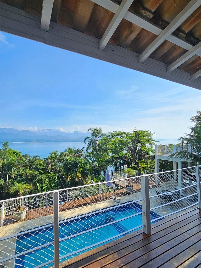 Paraíso em Ubatuba – Casa aconchegante com Vista Incrível